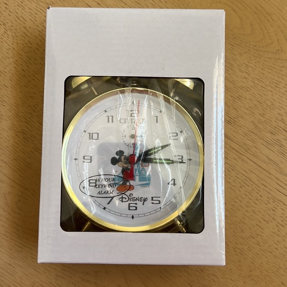Disney Citizen Alarm Clock - Picture 2 of 3